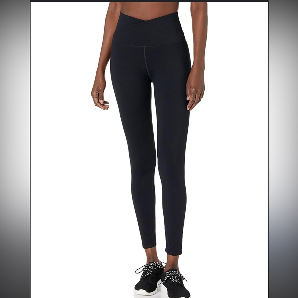 Bandier x Sincerely Jules The Rue Crossover Legging